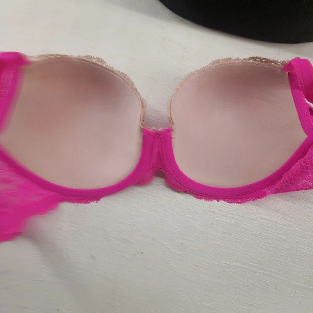 Victoria's‎ Secret Hot Pink Lace Rhinestone Dream Angels Lined Demi Bra 34DD